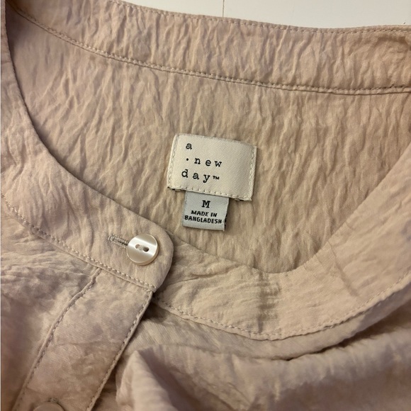 A New Day Button-Up Blouse size M with ballon sleeves - Picture 5 of 5